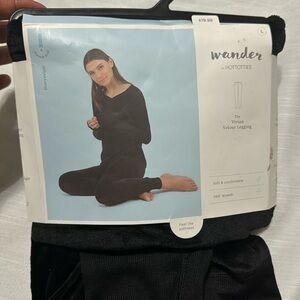 Women's Victoria Velvet lined heavyweight Leggings | Wander by Hottotties